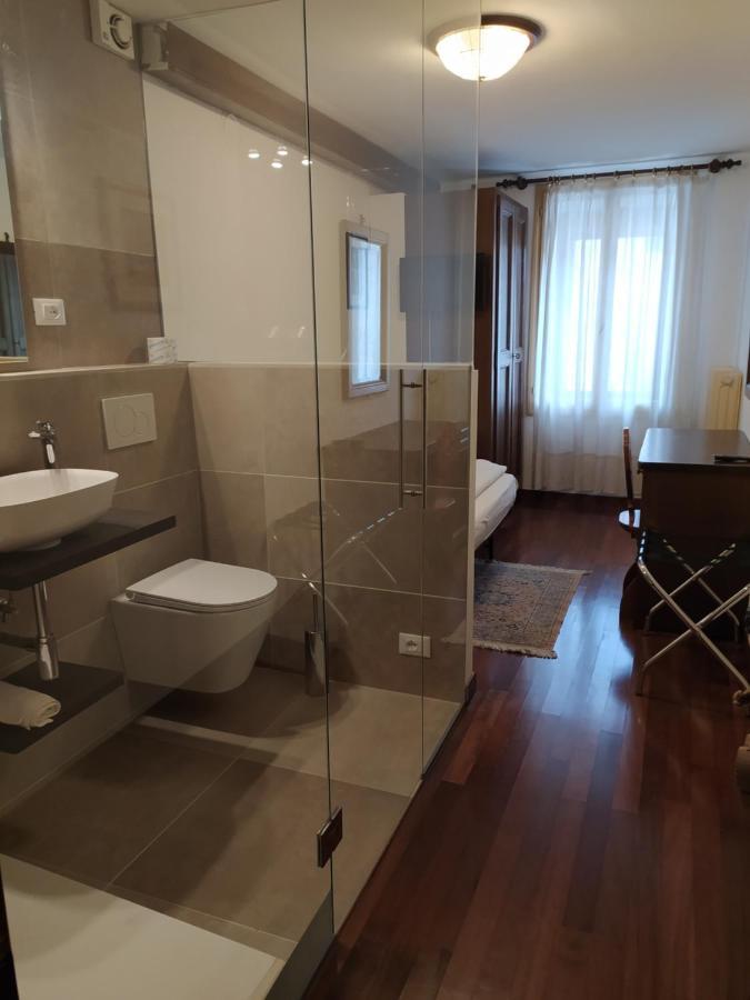 Aurora Hotel 2*